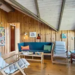 Asel - 25m From The Sea By Interhome