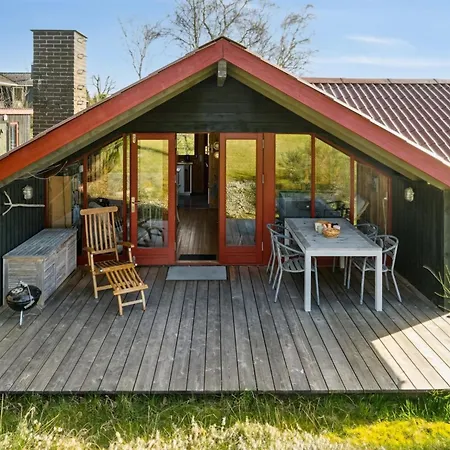 Asel - 25m From The Sea By Interhome *